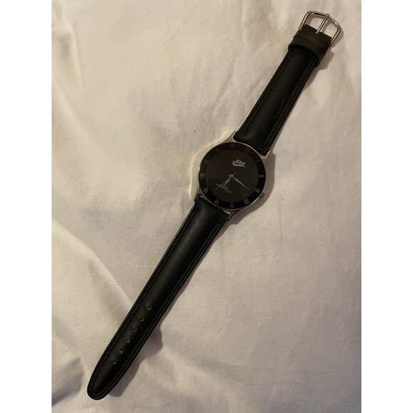 Vintage Nike Mens Watch - Water Resistant No.2000 USA Made - Needs Battery - Picture 1 of 3